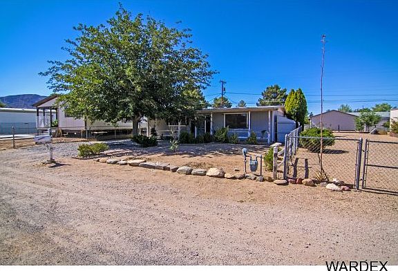 3rd image of 2465 E Neal Ave