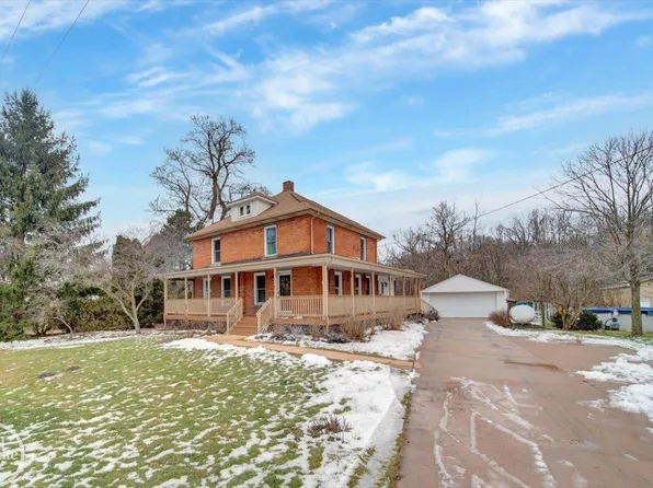 9054 Rattle Run Rd, Columbus, MI 48063