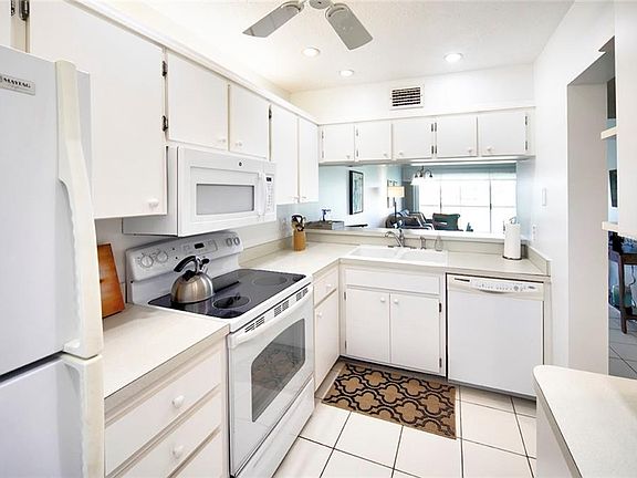 5th image of 437 Cerromar Ln Unit 524