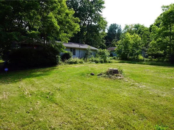 712 Renninger Rd, Akron, OH 44319