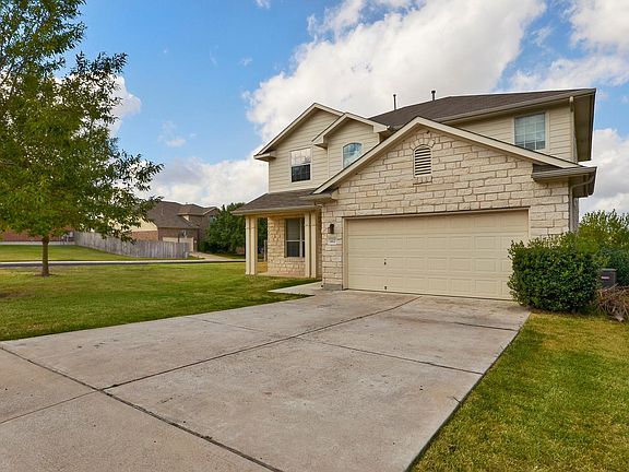 2nd image of 1412 Briar Hill Dr