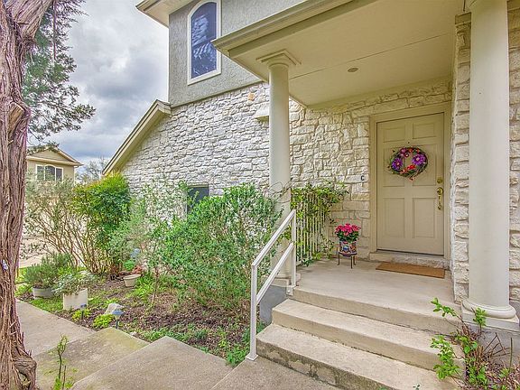 3rd image of 10637 Morado Cir Unit C