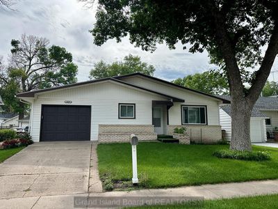 1017 10th St, Aurora, NE, 68818