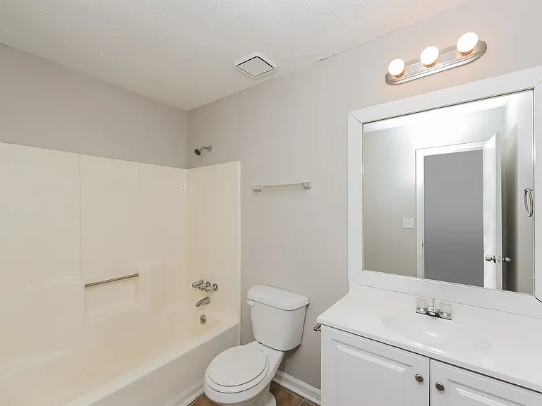 2687 Del Ridge Dr — Photo 19