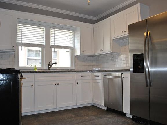 3rd image of 442 Huntington Ave #1