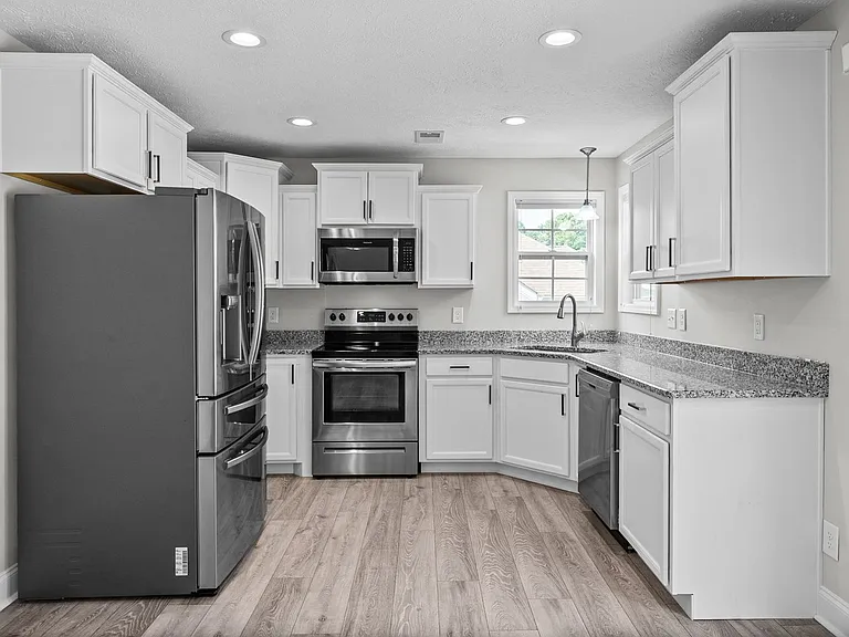 169 Bonnell Dr — Photo 10