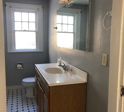 4th image of 4609 Guilford Ave
