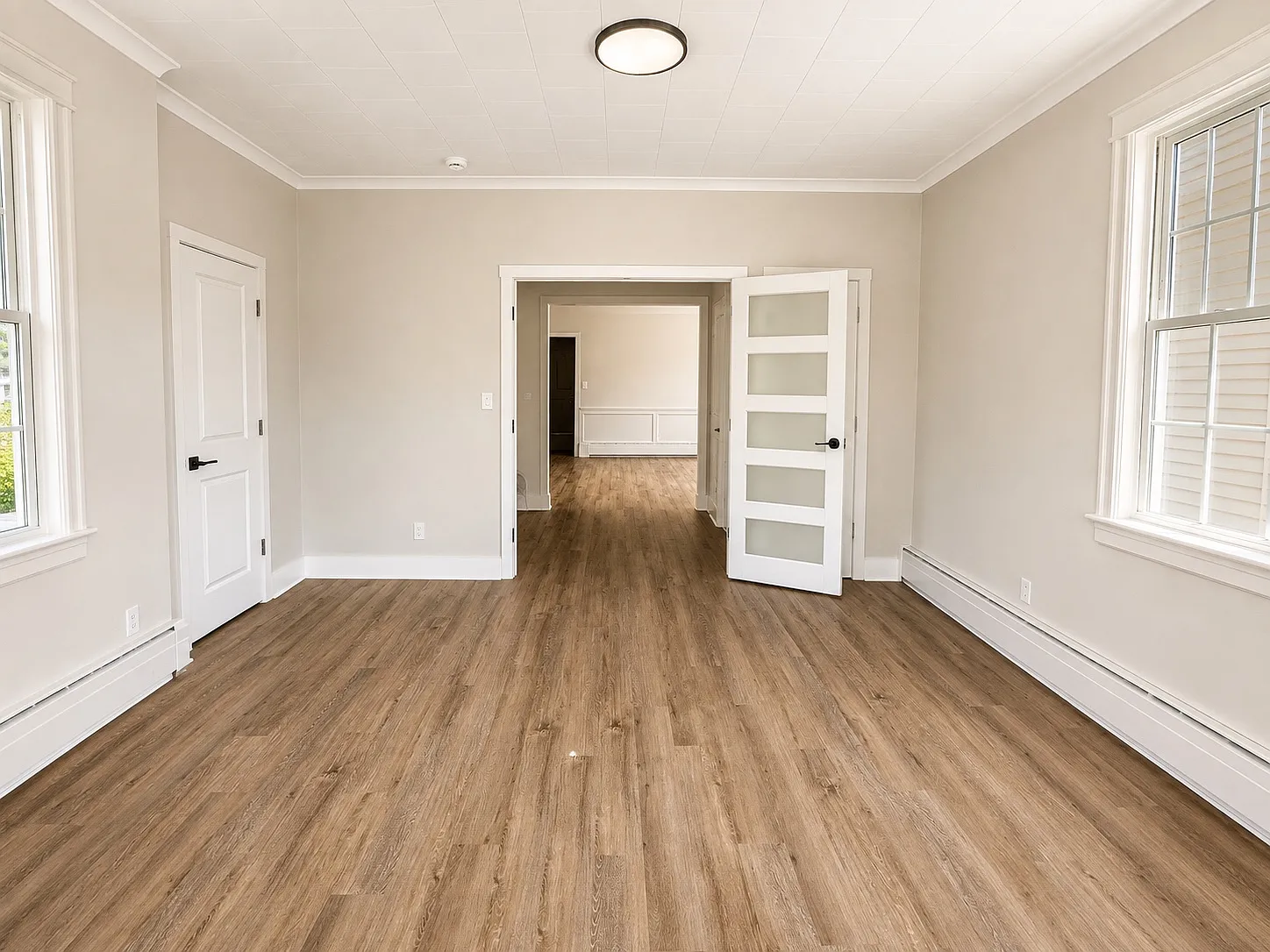 4 bed, $3,500 — Photo 2
