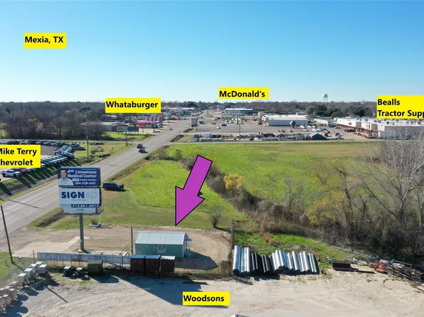 1123 E Milam St, Mexia, TX 76667