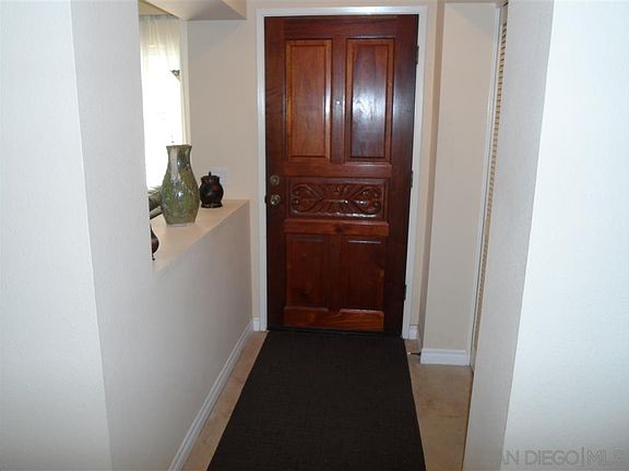 3rd image of 17935 Avenida Alozdra