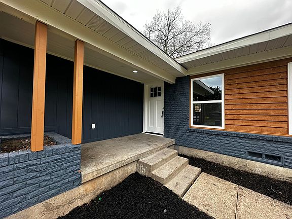 2nd image of 2809 Materhorn Dr