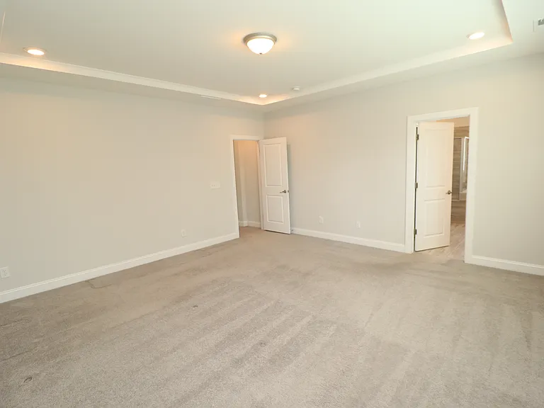 2936 Baronial St — Photo 36
