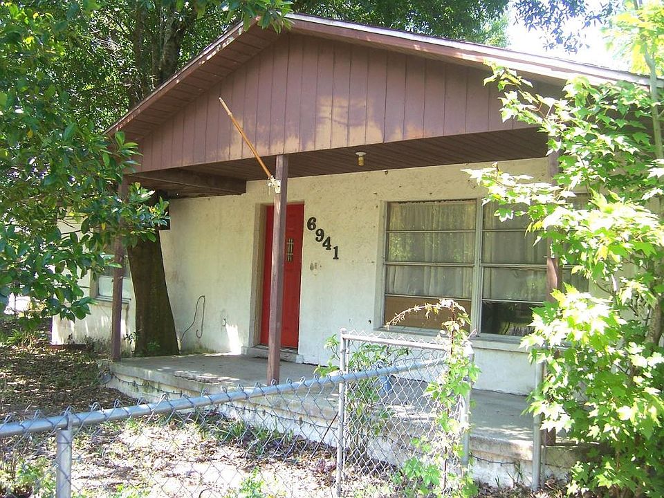1st image of 6941 Dahlia Dr