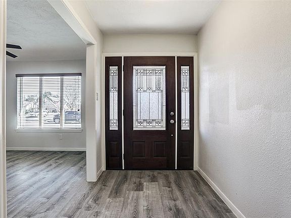 4th image of 10315 Sagelink Ct