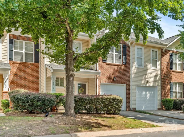 10978 Princeton Village Dr, Charlotte, NC 28277