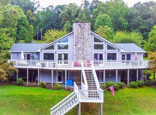 587 Piney Point Rd, Union Hall, VA 24176
