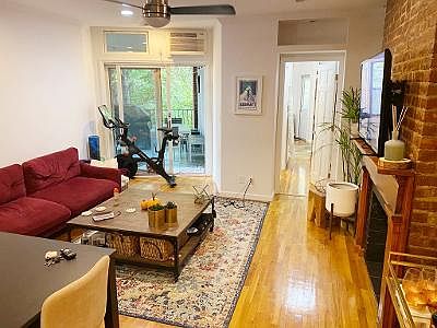 3rd image of 248 10th Ave #2R