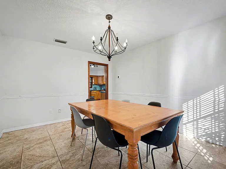 523 Princewood Dr — Photo 11
