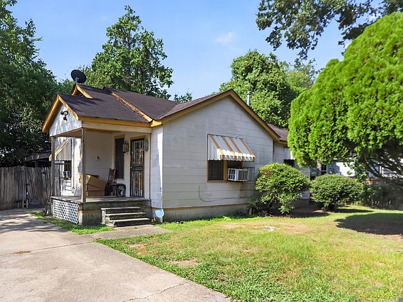 5th image of 4534 Glen Oaks Dr