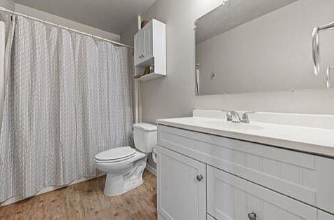 4th image of 2116 24th St
