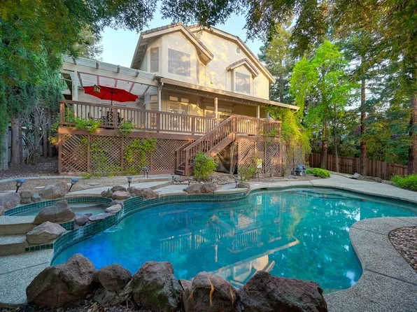 329 Canyon Falls Dr, Folsom, CA 95630