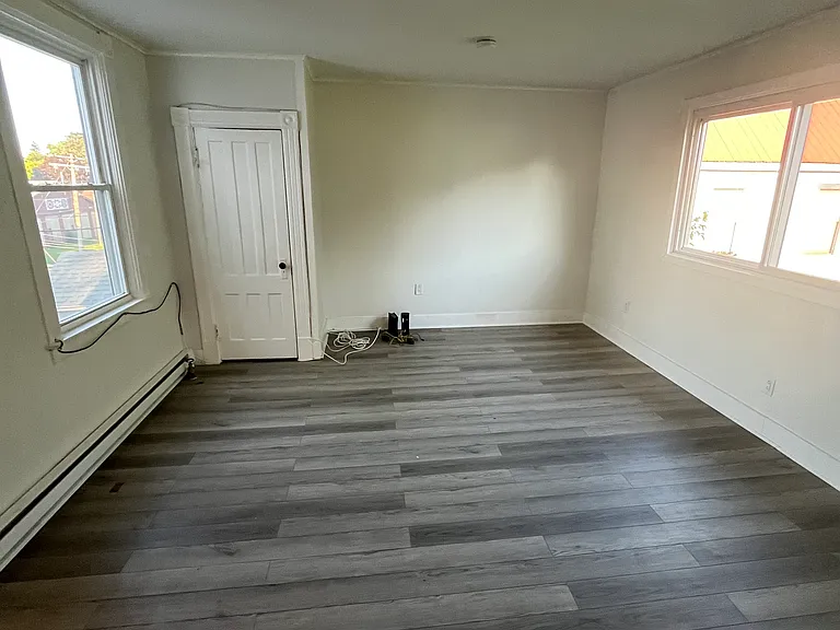 102 E Main St #5 — Photo 6