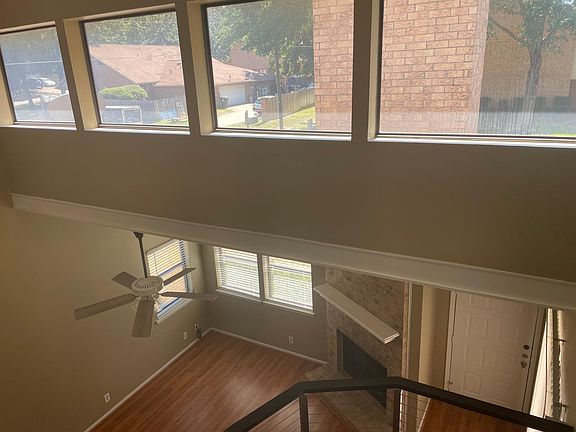 5th image of 2406 Villa Ct #2406
