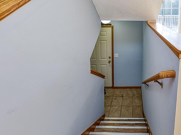 2nd image of 11682 Millpond Ave #122