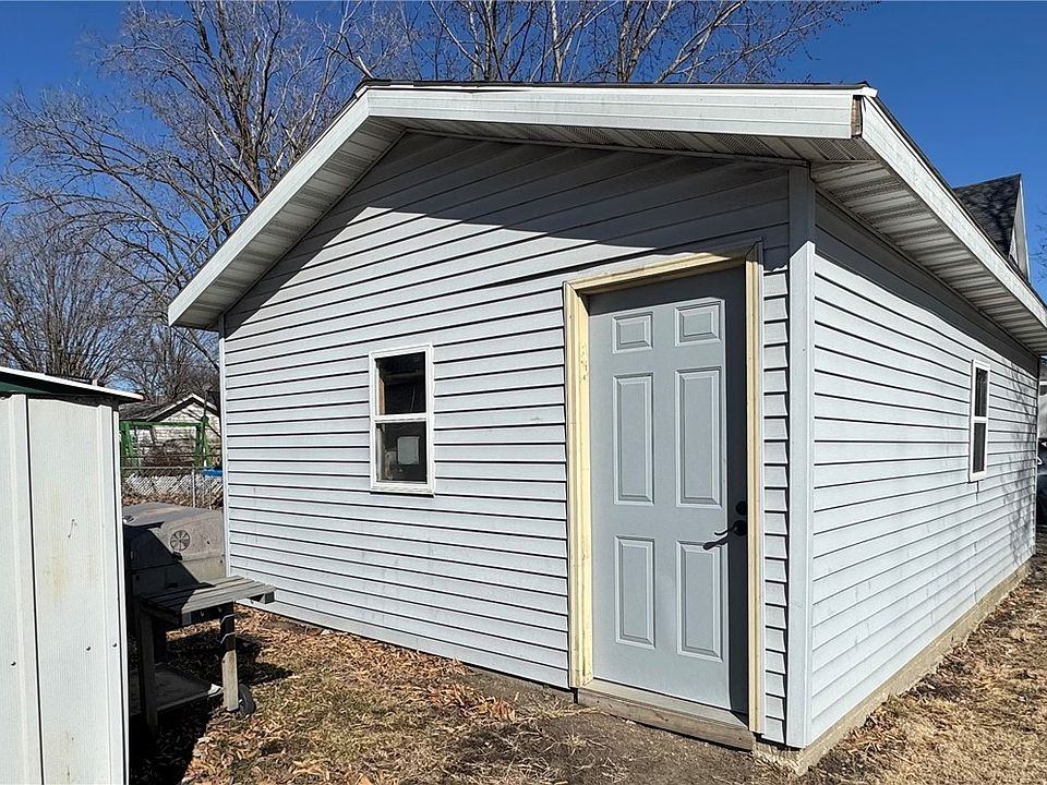 2nd image of 1520 Marshall Ave