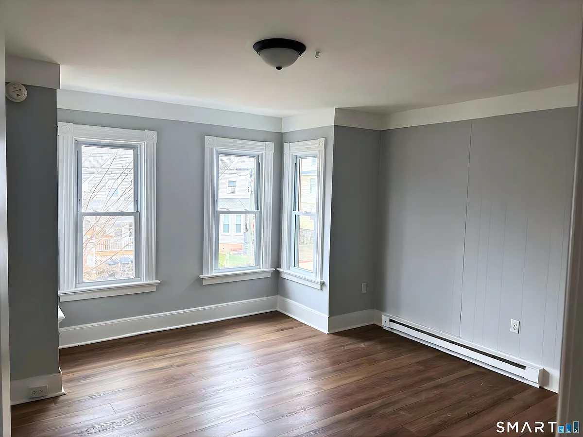 Building Photo - 186 Farren Ave #2