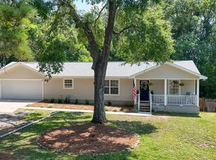 84 Captain St, Defuniak Springs, FL 32435