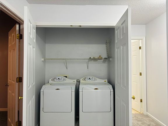 2nd image of 9511 Brackenview Ct #11