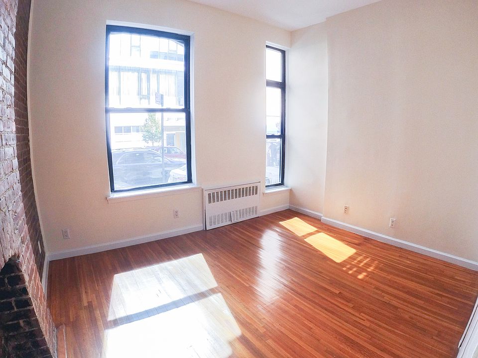 1st image of 150 E 84th St APT 2N