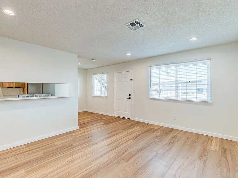 416 East Sunset Road — Photo 15