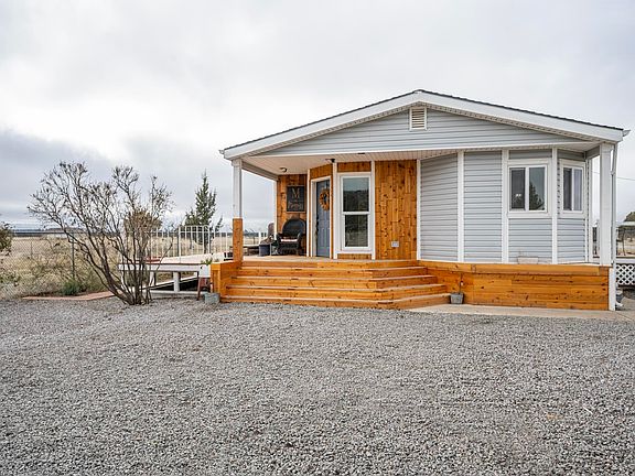 2nd image of 5017 Aubrey Ln