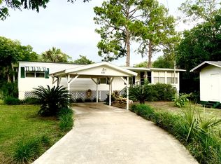 443 SE 241st St, Suwannee, FL 32692