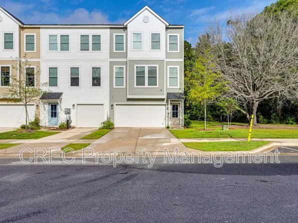 1010 Pettiford Pl, Hanahan, SC 29410