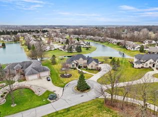 10815 La Cabreah Ln, Fort Wayne, IN