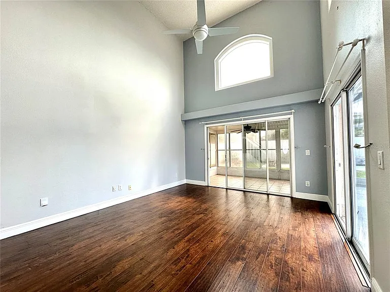 1116 Timberbend Cir — Photo 5
