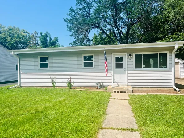 1208 Kingsley Dr, Machesney Park, IL 61115