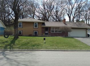 8606 Poplar Bridge Curv, Bloomington, MN 55437