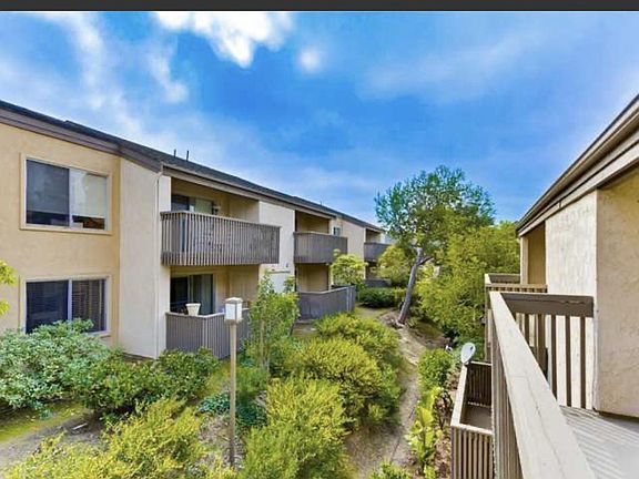 5th image of 8650 Via Mallorca APT C