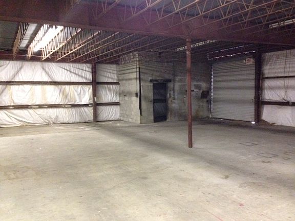 4th image of 14701 N Nebraska Ave