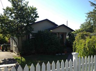 9221 12th Ave NE, Seattle, WA 98115