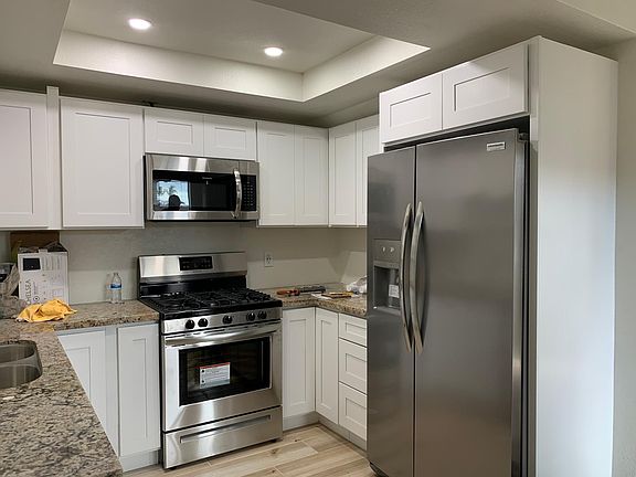 3rd image of 1604 W 158th St Unit I