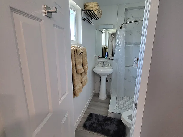 9680 Pacific Ave — Photo 22