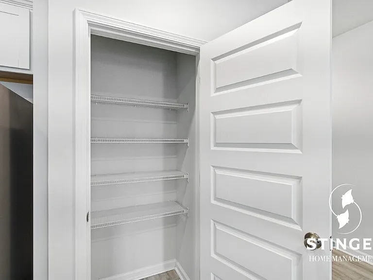 548 Hideaway St — Photo 16