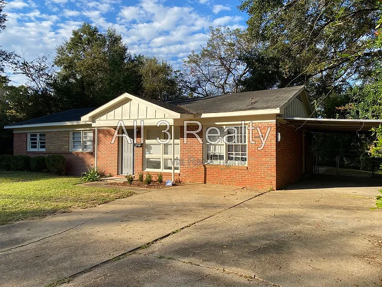 1717 Robison Hill Rd — Photo 3