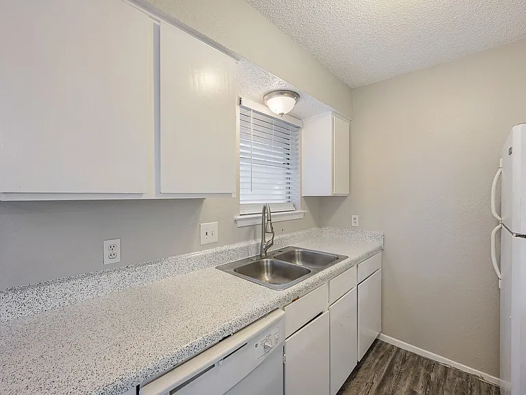 7450 Ruby Pl — Photo 28