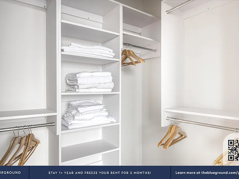 Walk-in Closet